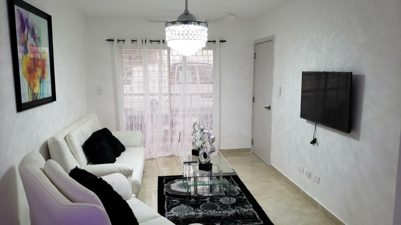 Premium Apartment Сантяго де лос Кабайерос Екстериор снимка
