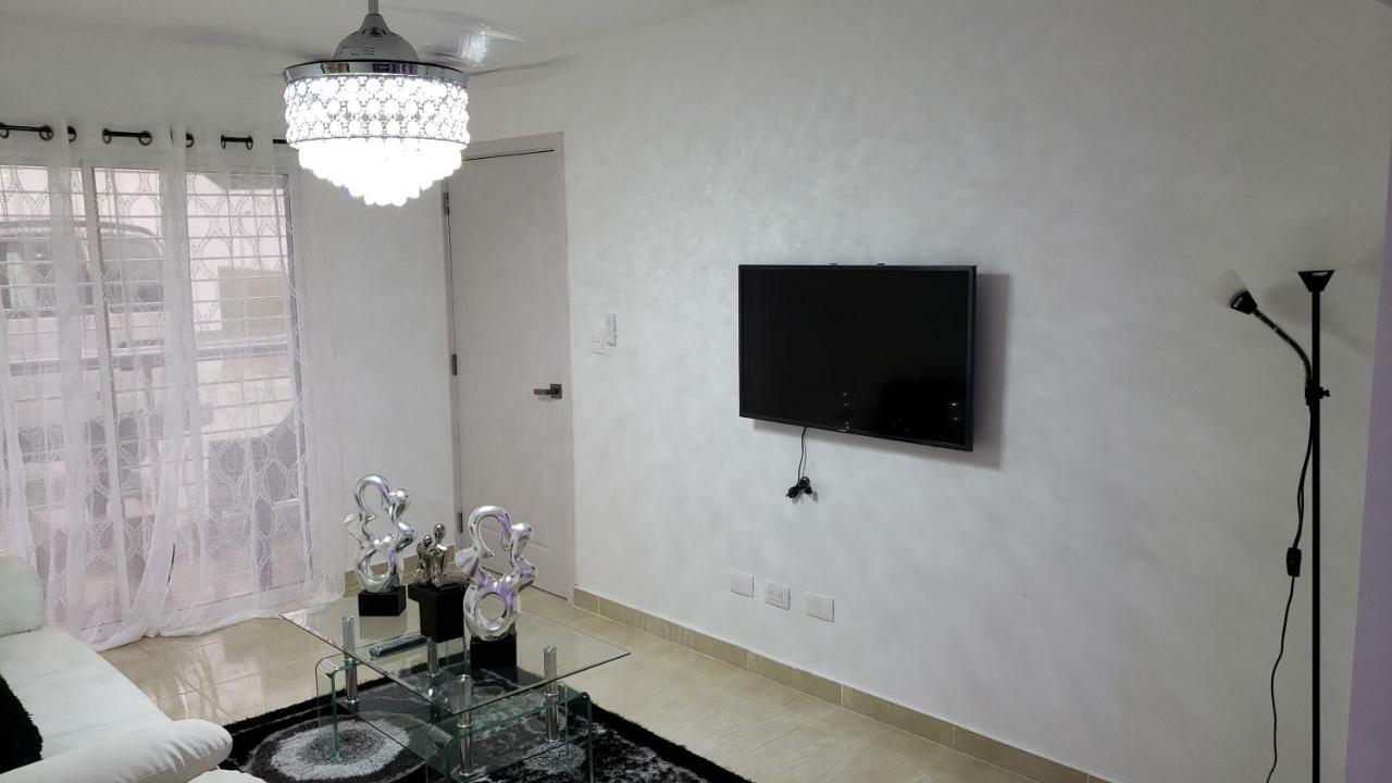 Premium Apartment Сантяго де лос Кабайерос Екстериор снимка