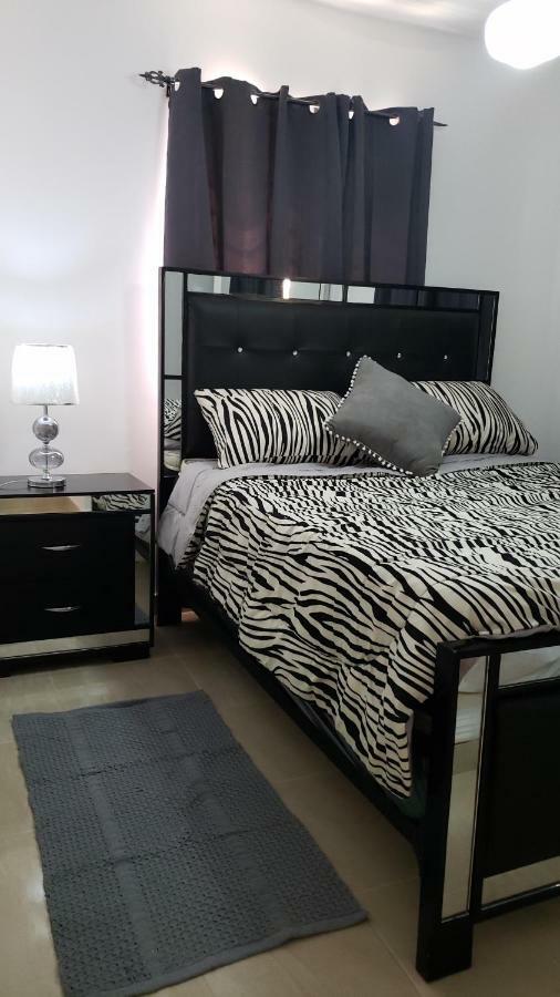 Premium Apartment Сантяго де лос Кабайерос Екстериор снимка
